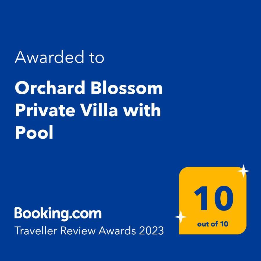 Orchard Blossom Private Villa With Pool Phrenaros Buitenkant foto