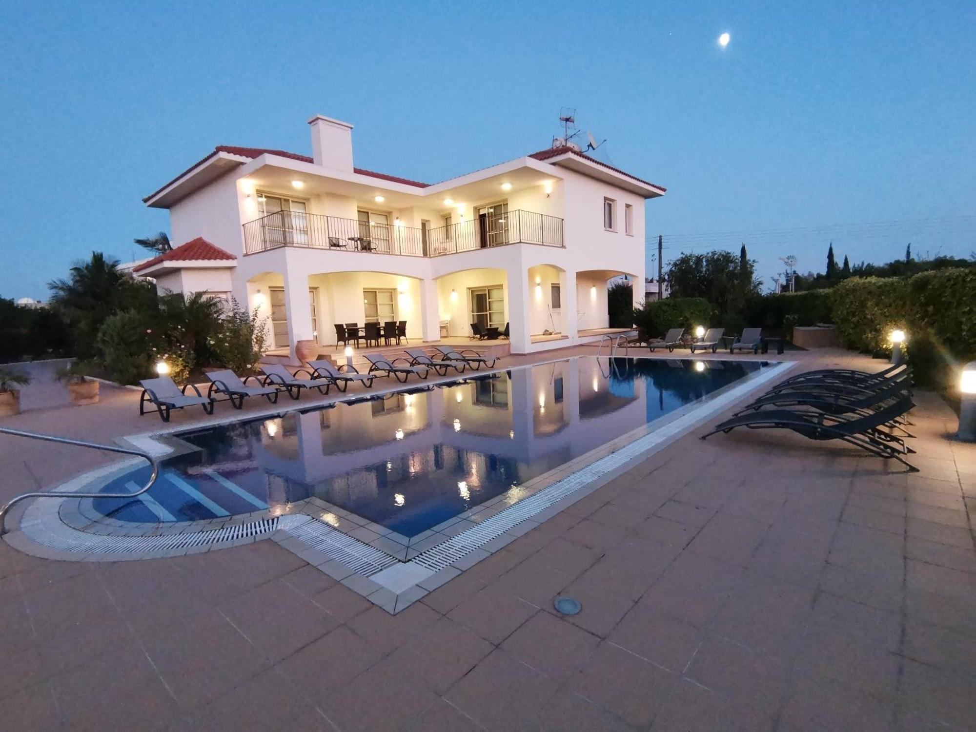 Orchard Blossom Private Villa With Pool Phrenaros Buitenkant foto