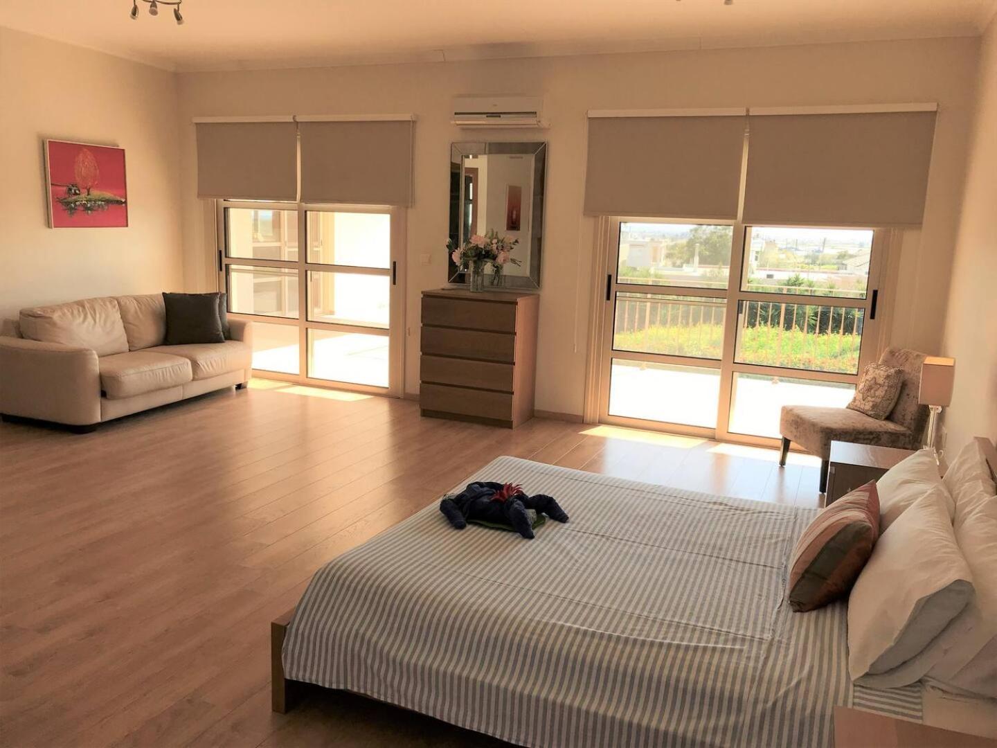Orchard Blossom Private Villa With Pool Phrenaros Buitenkant foto