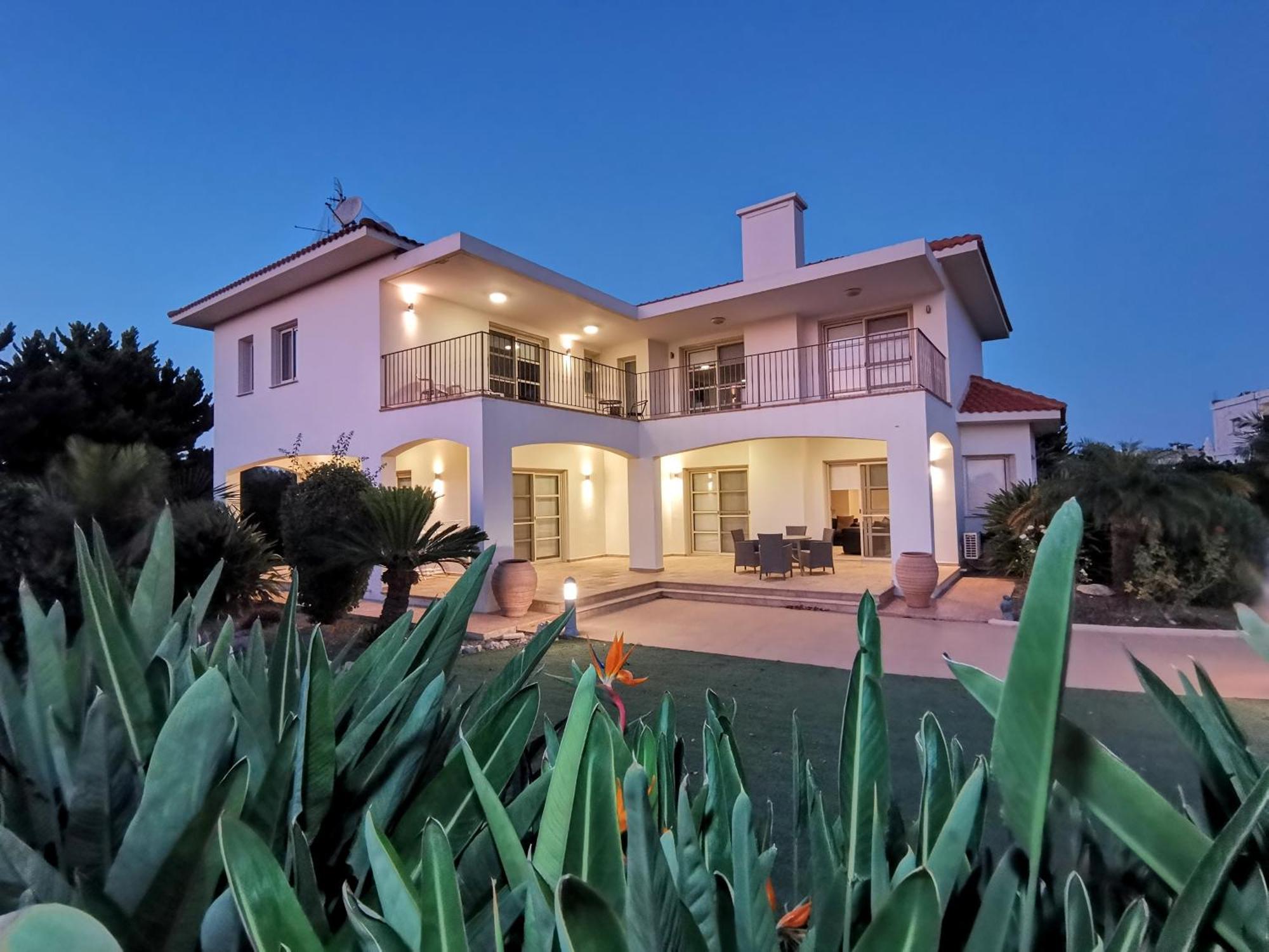 Orchard Blossom Private Villa With Pool Phrenaros Buitenkant foto