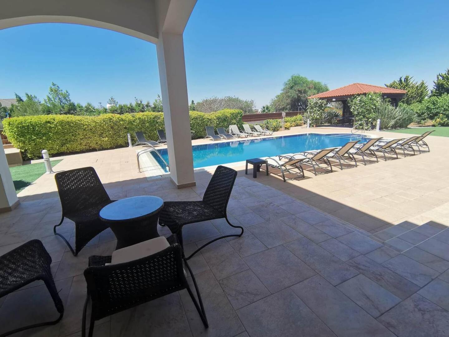 Orchard Blossom Private Villa With Pool Phrenaros Buitenkant foto