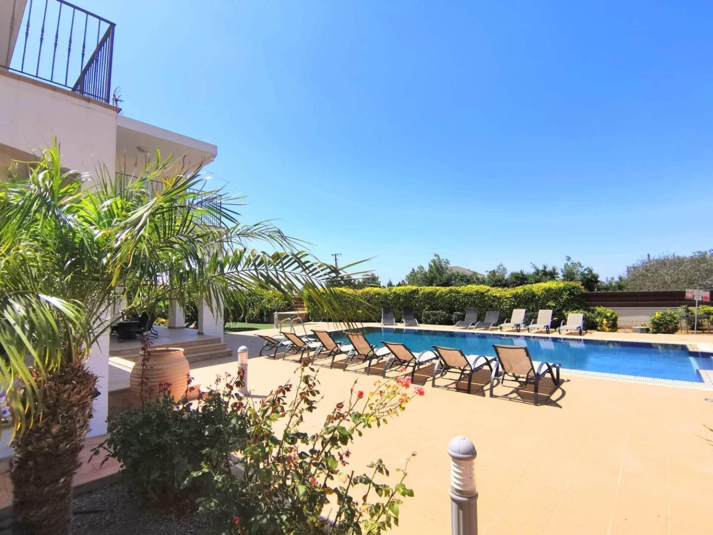 Orchard Blossom Private Villa With Pool Phrenaros Buitenkant foto